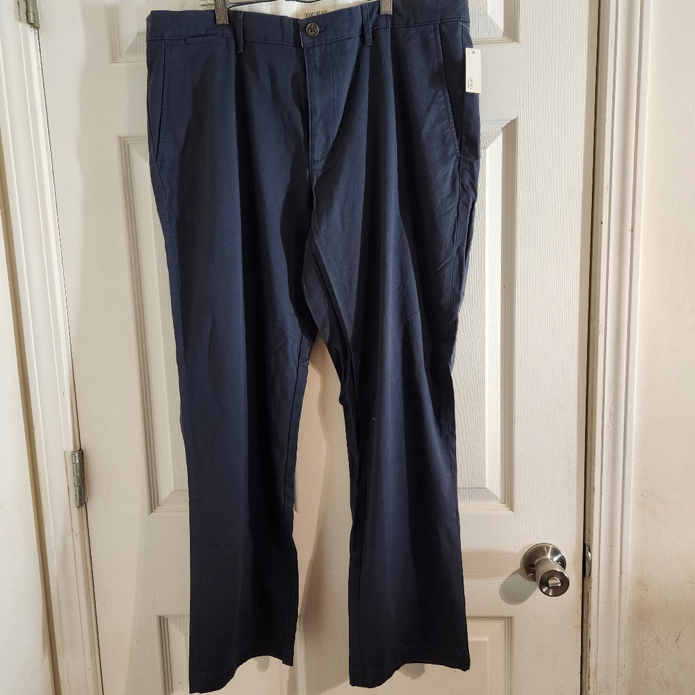 NWT Good Threads Straight Fit